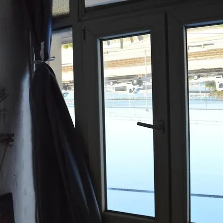 Stefi Appartamento, * Falconara Marittima